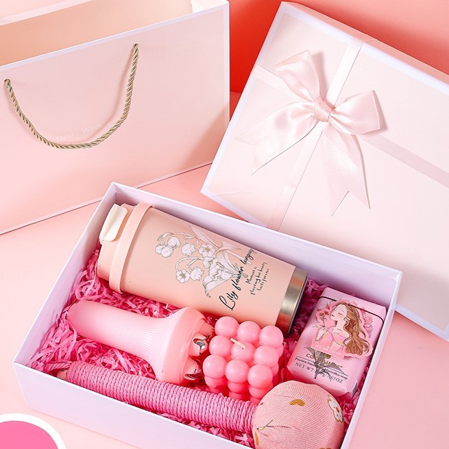 NORA Gift Set กล่องของขวัญวันหยุด ของขวัญวันเกิดสีชมพู สิ่งของจำเป็นในชีวิตประจำวันสำหรับผู้หญิง