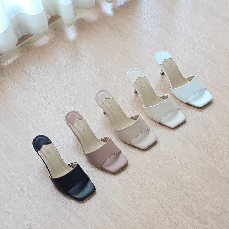 💘 รุ่น HEART 💘รองเท้าผู้หญิงแฟชั่น ส้นเข็ม สูง3 นิ้ว หนังนุ่มใส่สบาย ไปคาเฟ่ออกงานไม่เจ็บเท้า เปิดปลายเท้า ไซส์36-40