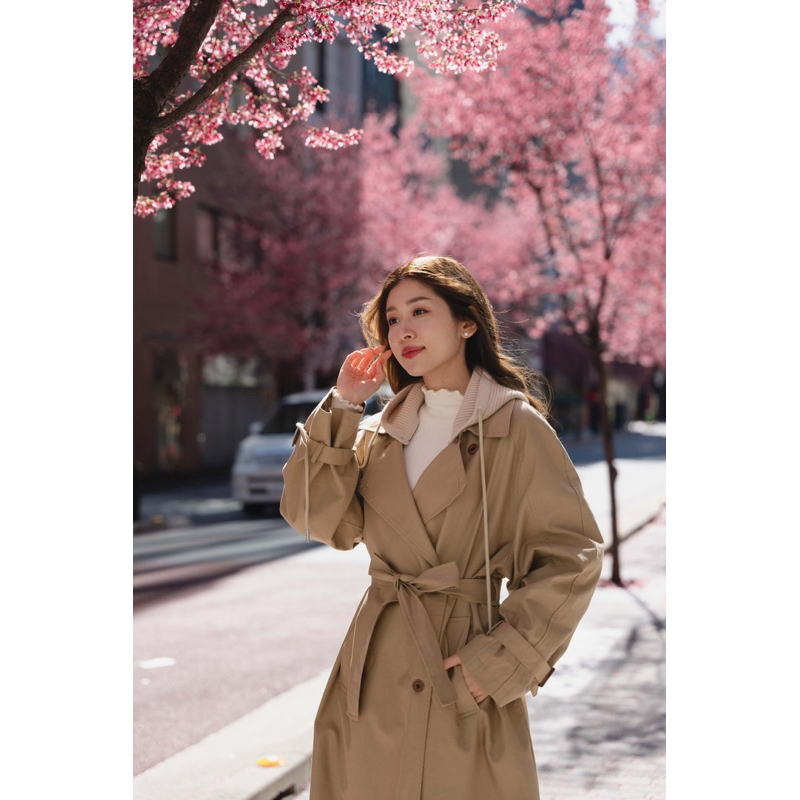 ZOEY TRENCH COAT - สี Light French Beige