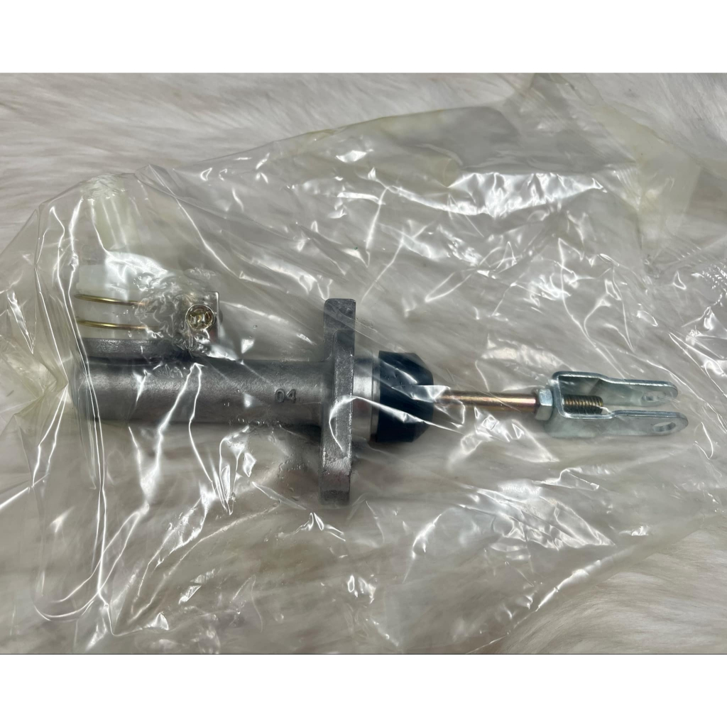 กระบอกคลัชบน NISSAN URVAN E23 ขนาด 5/8 ยี่ห้อ SAK