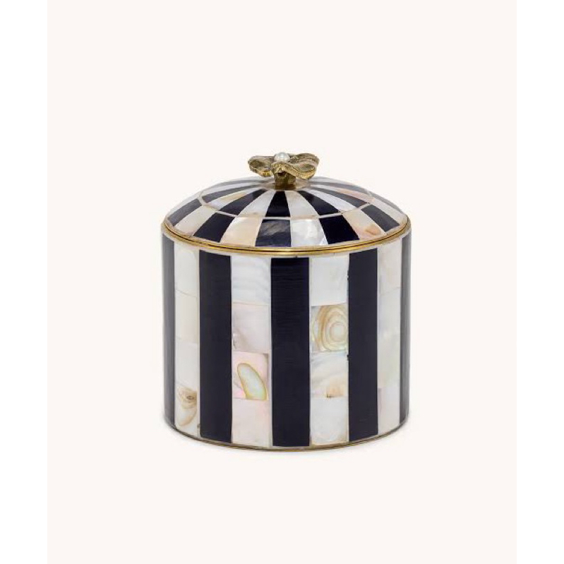 Doing Goods | Zoey Circus Box