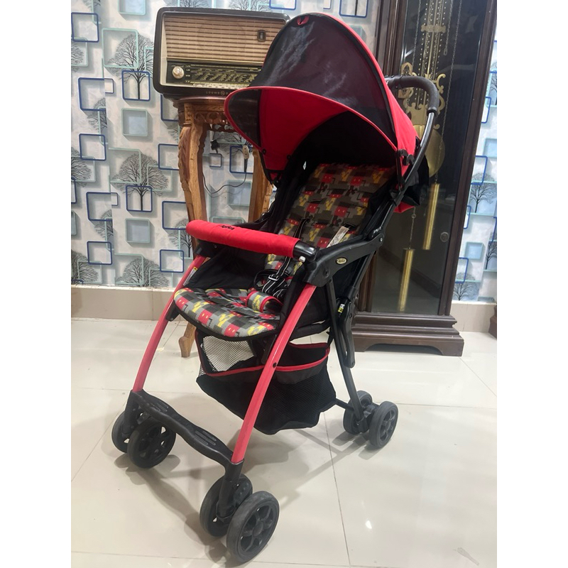 รถเข็น Aprica รุ่น Magical air รุ่นเบาะสูง พกพา เบามาก  สภาพสวย90%(มือสอง)