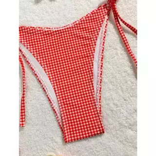 🌸Swift Bra🌸บิกินี่ 2 ชิ้น sexy bikini รูปแบบกริด จี้เชอร์รี่สุดน่ารัก แฟชั่น โชว์หลัง มีฟองน้ำ