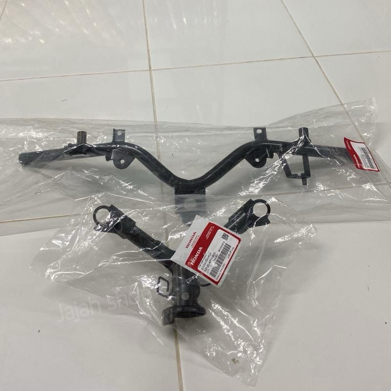 แฮนด์+คอแฮนด์Dream125 ดรีม125(ดรัมเบรค) แท้ศูนย์ 53100-KPW-900,53120-KPW-900(ปี2002-2007)