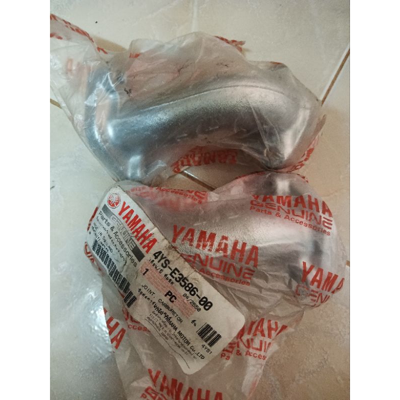 คอหรีดคาร์บูเดิม แป้นคอหรีด FRESH RAINBOW SPARK ตัวแรก 105 cc  อะไหล่แท้ศูนย์ (4YS-E3586-00)