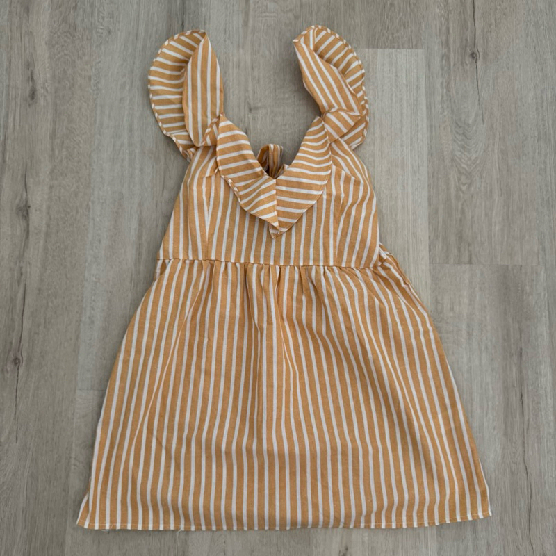 Pretty Little Thing Yellow Dress Size 38 EU