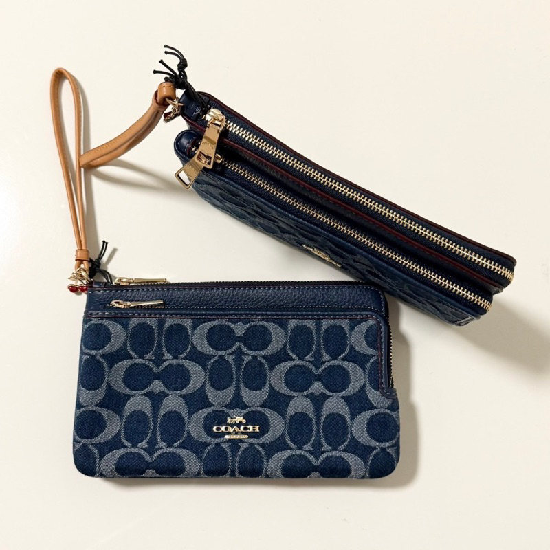 พร้อมส่ง✨✨คอลเลคชั่นใหม่ 2024[ผ่อน 0%]COACH  DOUBLE ZIP WALLET #กระเป๋าคล้องมือ#กระเป๋าสตางค์