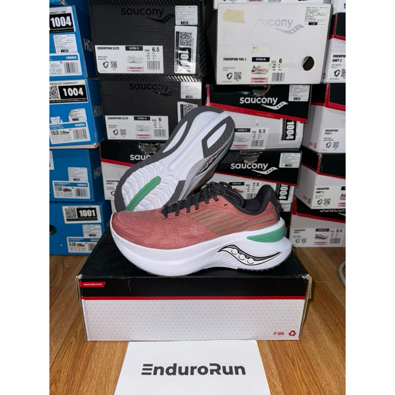 Saucony endorphin shift 3 เเท้ 💯