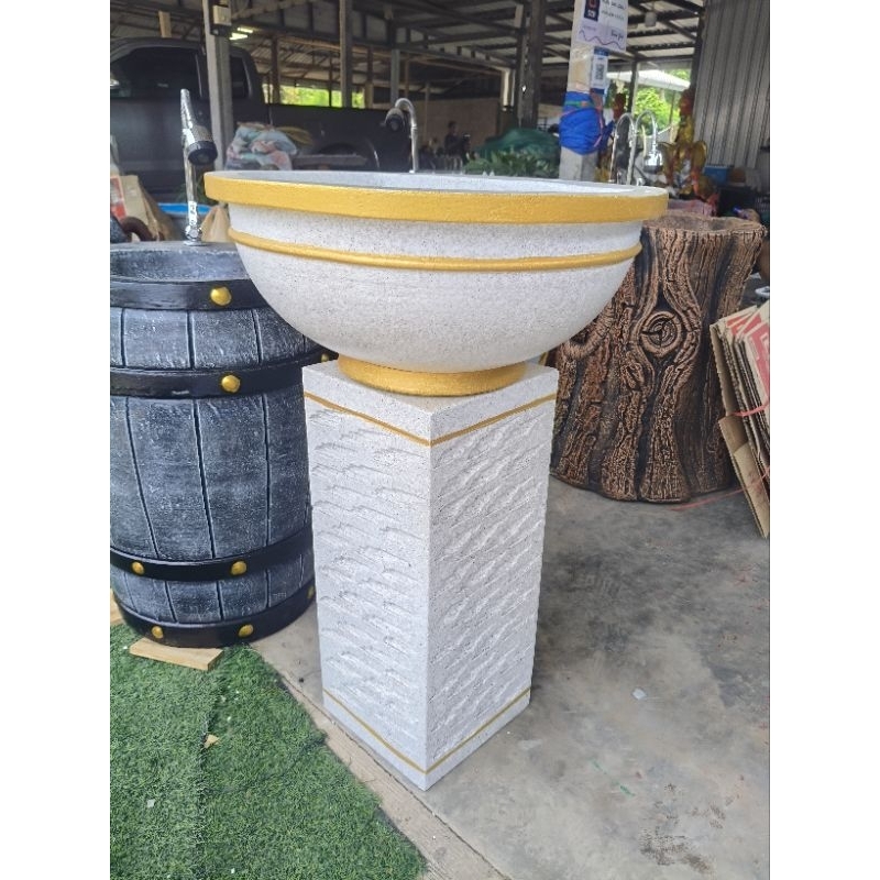 อ่างบัวอ่างพญานาคได้อ่างพร้อมขา สูง 84 cm อ่างกว้าง 55 cm
