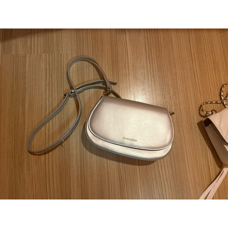ส่งต่อ กระเป๋าแฟชั่นแบรนด์ Amazefan