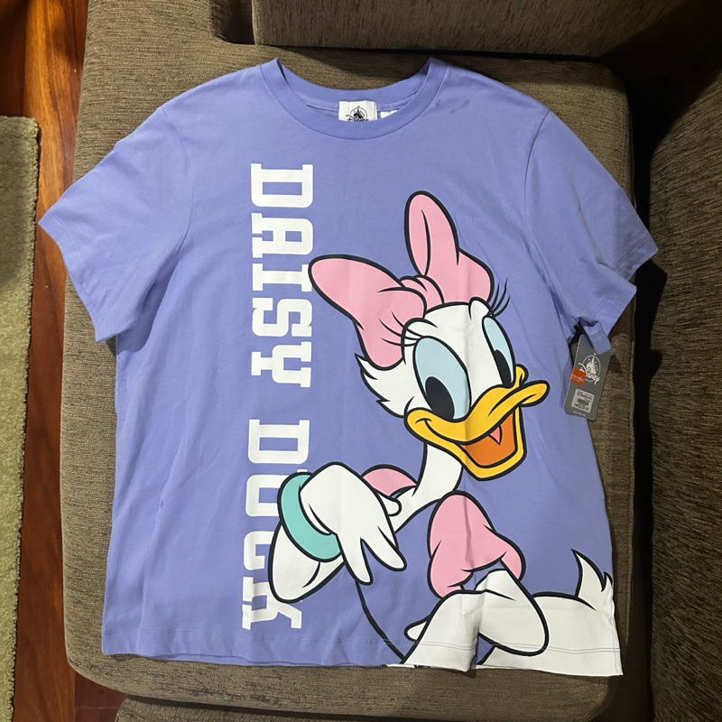 เสื้อ disney แท้ daisy duck จาก HK disneyland size m