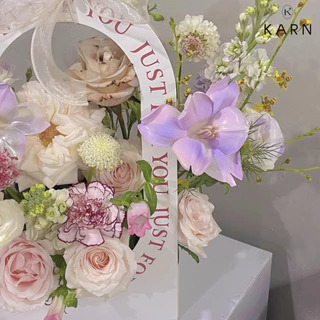 (พร้อมส่ง) KARN กล่องใส่ดอกไม้ ถุงกระดาษใส่ดอกไม้ กระเช้าดอกไม้กระดาษ อุปกรณ์ดอกไม้ วาเลนไทน์ พร้อมส่ง ราคาส่ง
