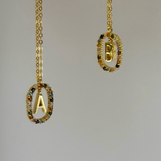 Nopphakao initial necklace สร้อยตัวอักษร รุ่น นพเก้าเพทาย (A-Z)
