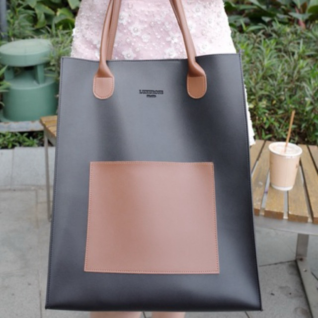 ALLY TOTE BAG LUNGO กระเป๋าทำงานหนัง PU ใบใหญ่ ใส่ A4/โน้ตบุ๊ก/Ipad มีช่องหน้า สีทูโทนเรียบหรู สะพายไหล่ได้ พร้อมส่ง
