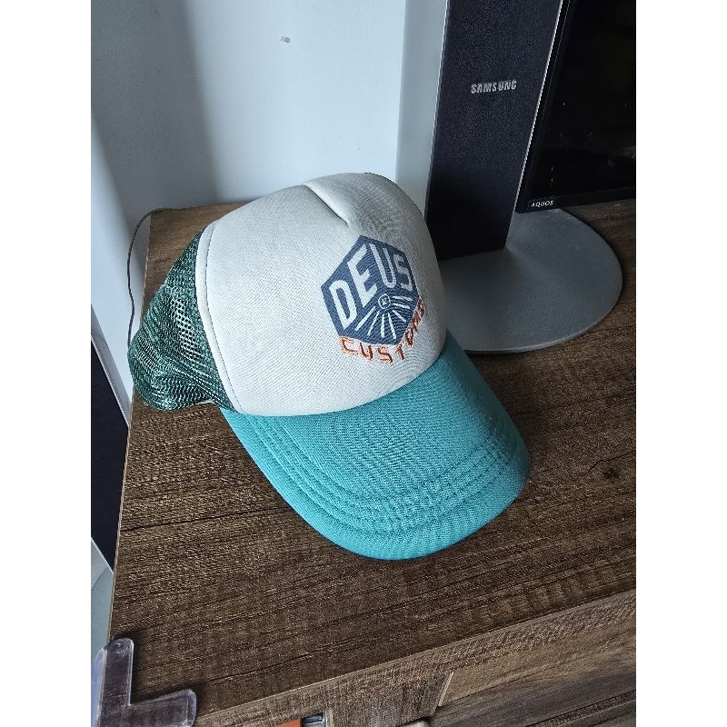 มือสอง หมวกDEUS EX MACHINA ฟรีไซด์ ของแท้100% หิ้วเองจาก Australia