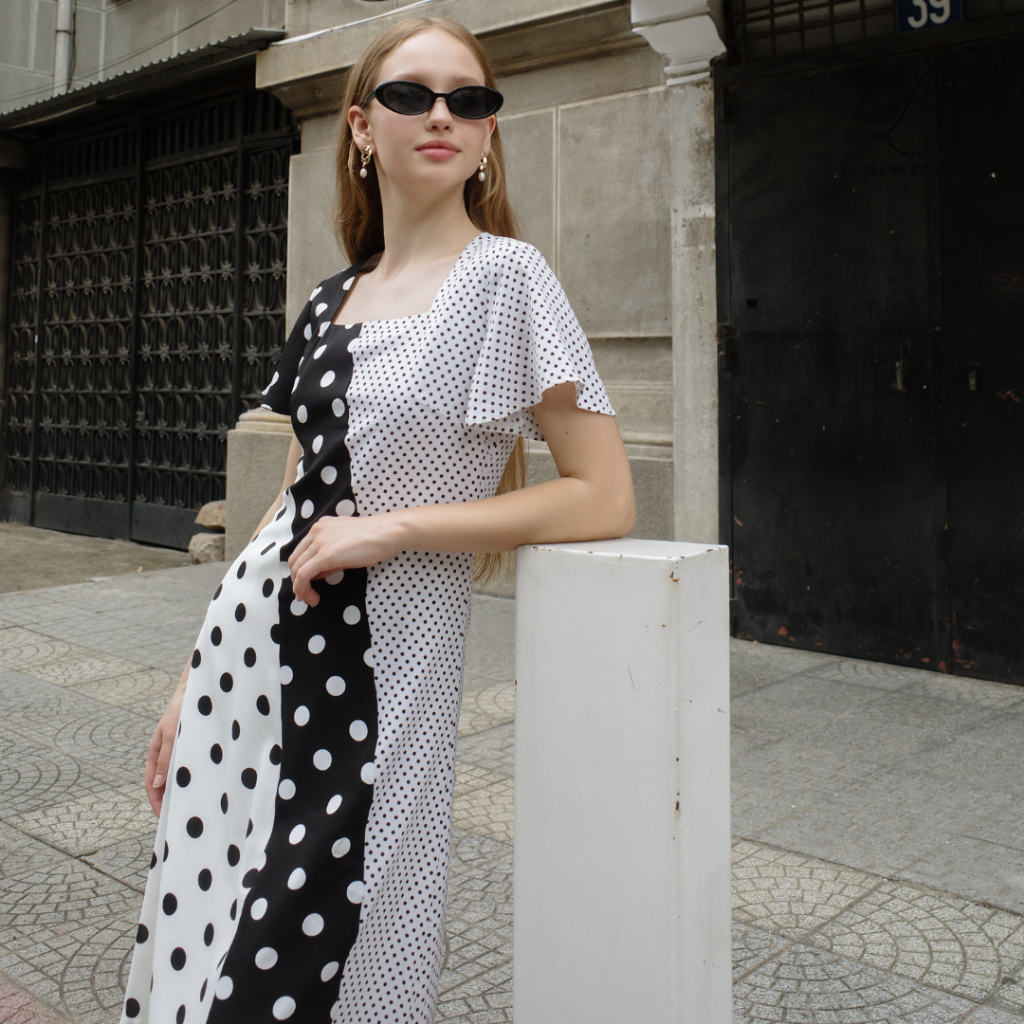 Jeune Style Polka dot Dress เดรสลายจุด JS245P11