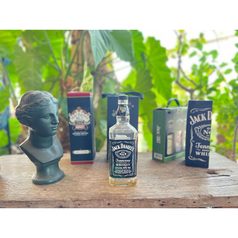 ขวดเปล่า Jack Daniel's  1L (ไม่มีกล่อง)