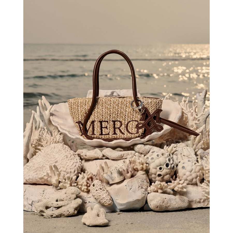 Merge A Day Bag from Dune กระเป๋าถือ สะพายข้าง （ของแท้ 100 %）