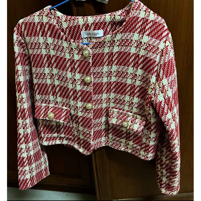 เสื้อBazer สีแดง มือ 2