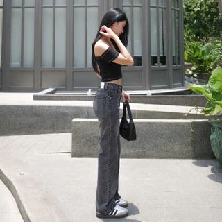 กางเกงยีนส์เอวสูงขากระบอกตรง รุ่น Sassy Jeans