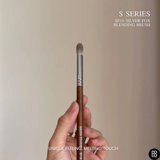 BRUSH STUDIO SF16 Silver Fox Blending Brush แปรงแต่งตาขนจิ้งจอกเงิน