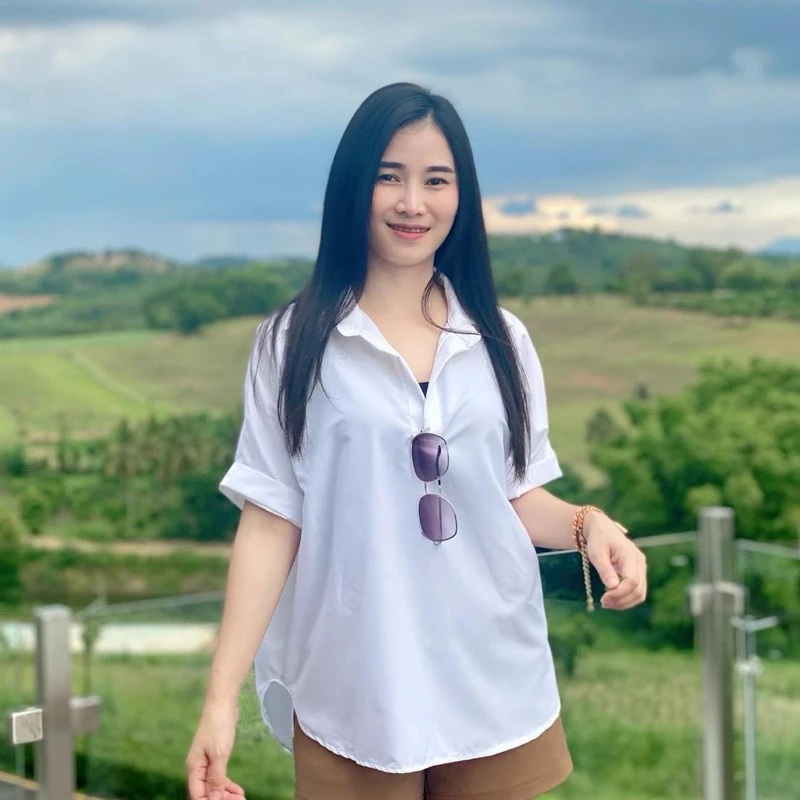 เสื้อคอโปโลแขนสั้นแต่งเบิ้ล