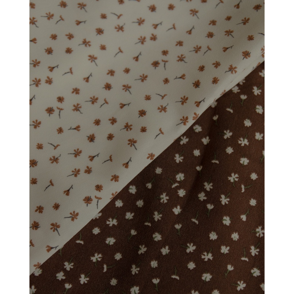 avo ginkgo cream skirt กระโปรงผ้า polyester ลายดอกไม้เล็กๆ รอบนี้มา 2 โทนสีนะค้า รุ่นนี้มีซับในให้ไม่ต้องกลัวโป๊เลยค่า - รูปที่ 4