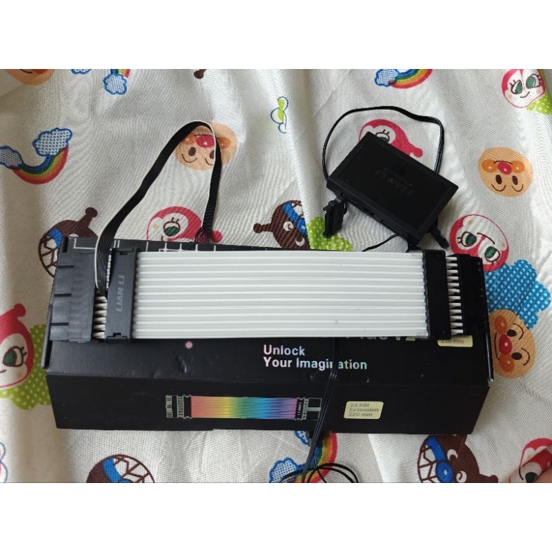 Lian li Strimer plus v2. 24pin