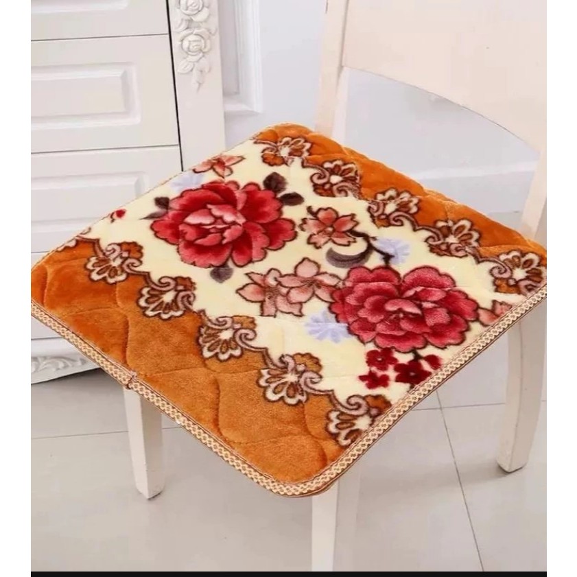 ThaiShop- ส่งฟรี!! เบาะรองนั่ง เบาะอาสนะ เบาะขนมิ้ง เบาะกำมะหยี่ พื้นมีการลื่น ขนาด 55x55 ซม.