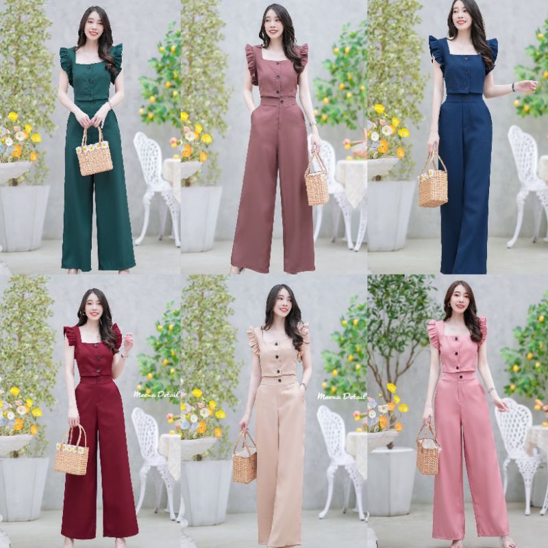 set 2 ชิ้น เสื้อครอปแขนระบาย ทรงคอเหลี่ยมติดกระดุมหน้าสีดำ มาพร้อมกางเกงทรงเอวสูงปลายขาบาน มียางยืดด้านหลังมีกระเป๋าล้วง