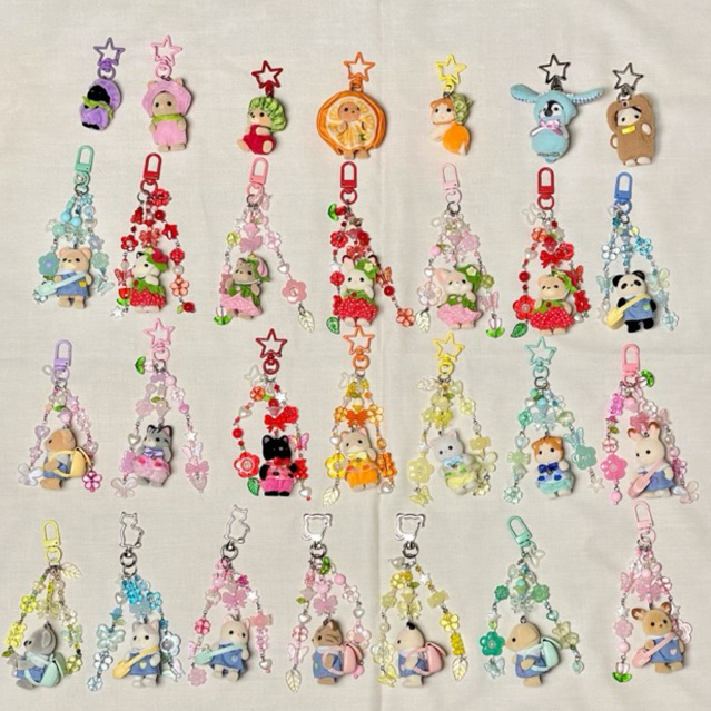 sylvanian keychain (Baby Standing)- พวงกุญแจซิลวาเนียน เบบี้ยืน sylvanian keyrings พวงกุญแจตุ๊กตาน่า