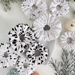 Lamoonist scrunchies • Polka dots collection