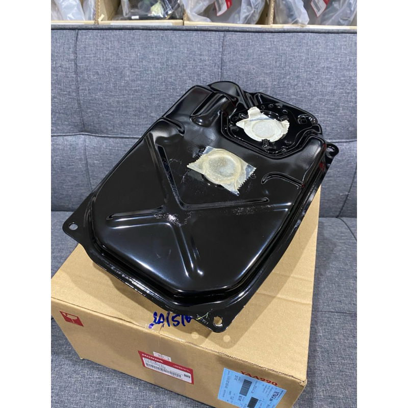 ถังน้ำมันเวฟ125S/R หัวเถิกหน้าแหลมแท้เบิกศูนย์ *17510-KPH-950*