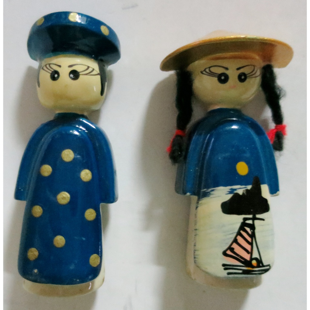 Magnetรูปภาพมีแม่เหล็กที่ติดตู้เย็นขนาดชาย 2x6.3x1.4 cm.หญิง 3.2x6.2x1.8 cm. ยังไม่แกะใช้