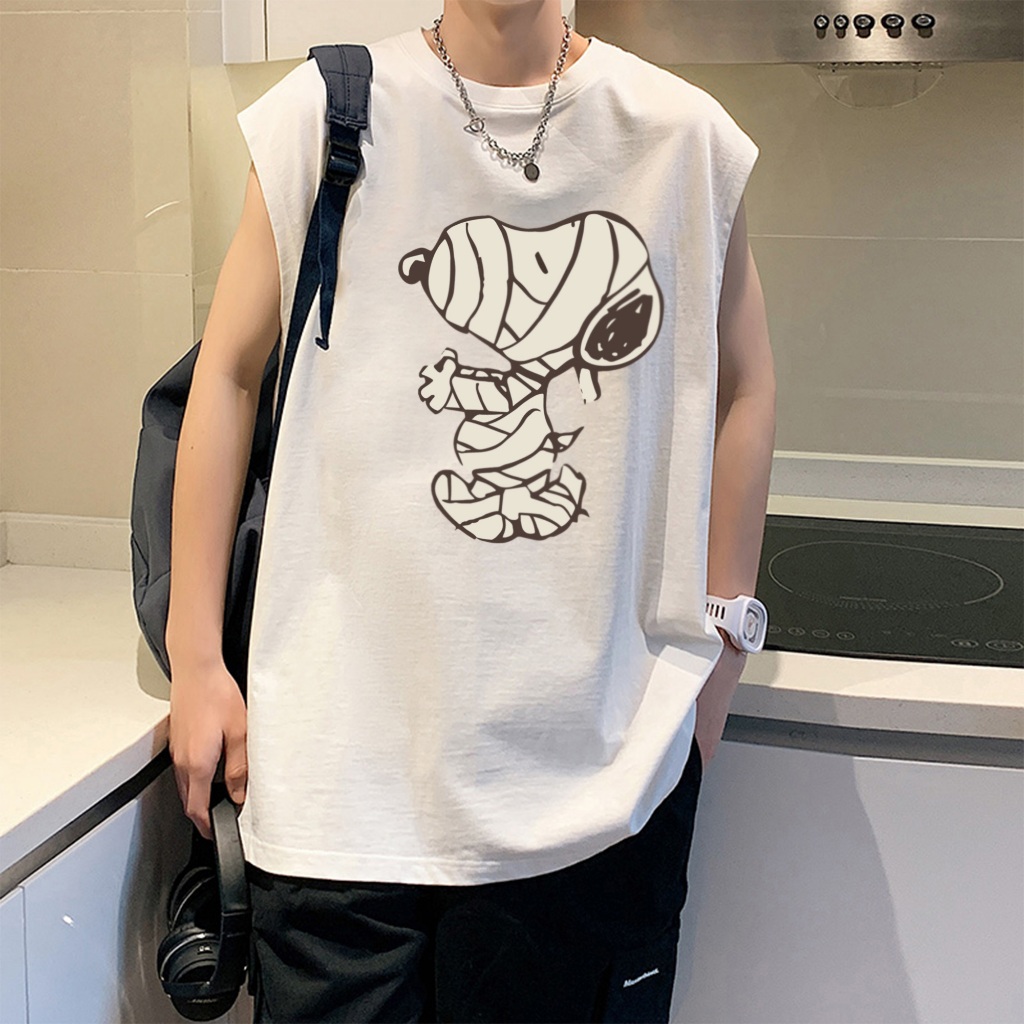 UT shop เสื้อกล้าม แขนกุด oversize ผ้าฝ้าย100% เสื้อแขนกุด 'Snoopy the Dog' เสื้อผ้าผช เหมาะกับใส่ออกกําลังกาย3XL