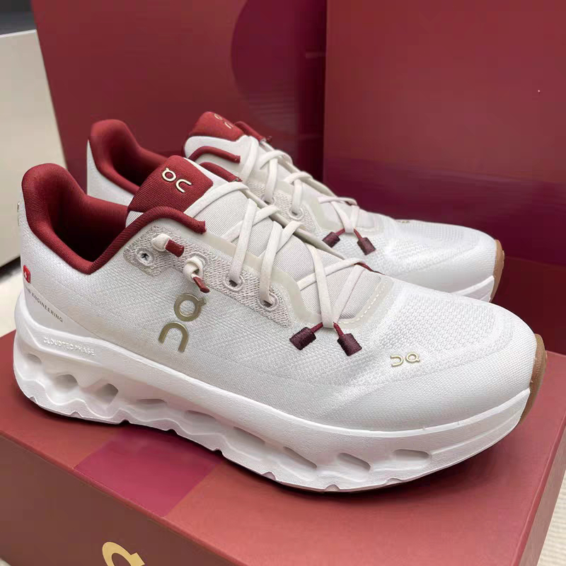 ON Running Cloudsurfer รองเท้าวิ่ง มั่นคง ซัพพอร์ตเท้า