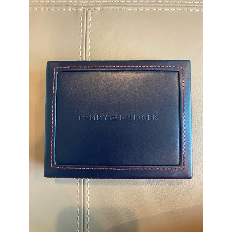 กระเป๋าสตางค์ผู้ชาย tommy ของแท้