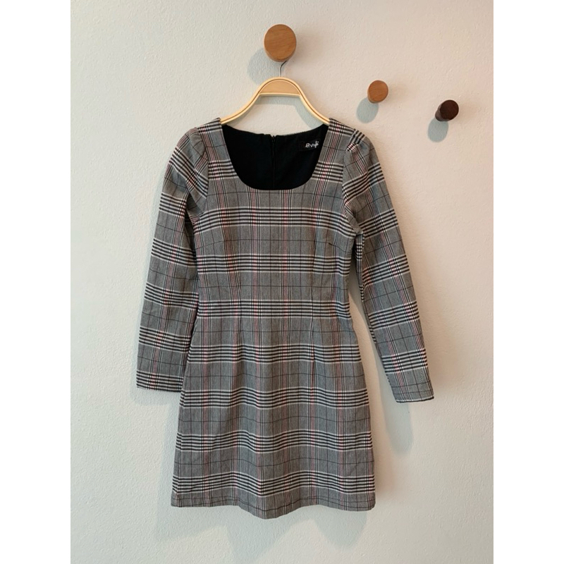 เดรส ป้ายAp style มือ2 ไซส์s-m-l  มือ2