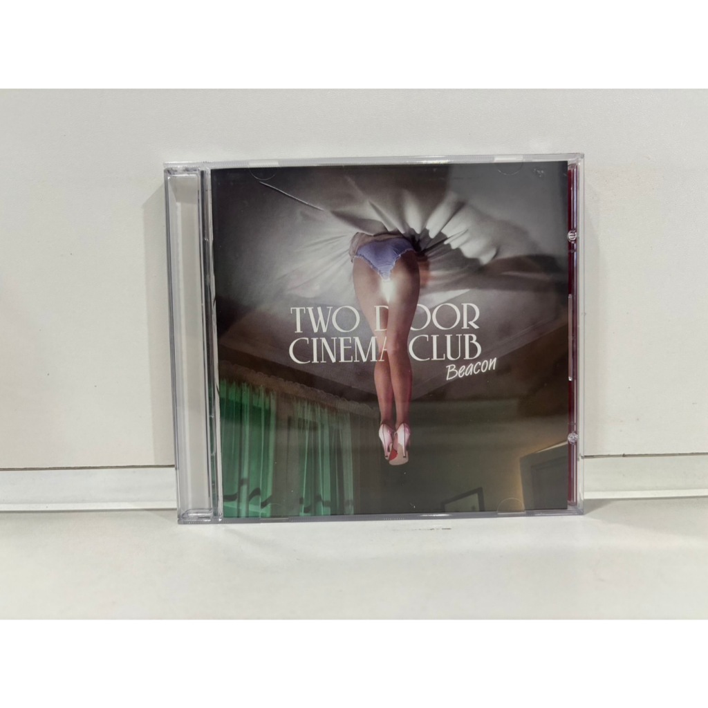 1 CD MUSIC  ซีดีเพลงสากล    TWO DOOR CINEMA CLUB * BEACON   Beacon  (D4H64)