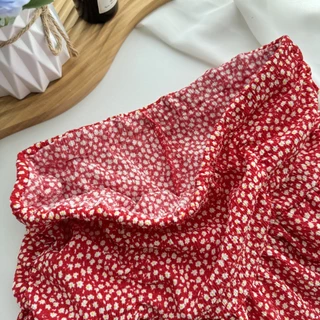 Rita พร้อมส่ง❣️กระโปรงสั้นมินิ🌹Skirt เอวสูง ทรงเอ ดูผอม สีแดง ลายดอกไม้เล็กๆ แฟชั่นผู้หญิง Y2K กระโปรงกางเกง มีซับใน