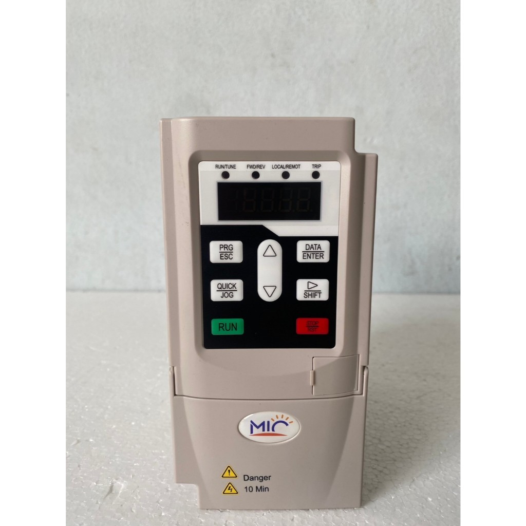 อินเวอร์เตอร์โซล่าปั๊ม 5HP 1PH 220V SOLAR PUMP INVERTER ปั๊มน้ำโซล่าเซลล์ ติดตั้งง่าย ใช้งานได้กับแผ