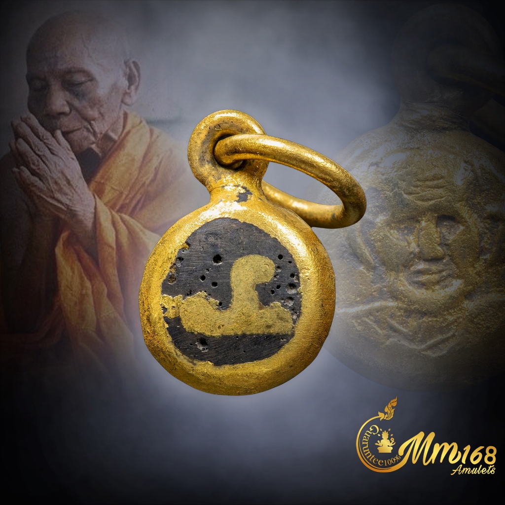 ประกันแท้ หัวนะโม พ่อท่านคล้าย วัดสวนขัน ห่วงเชื่อม เนื้อทองลงถม ปี 2505 พระสวยเดิมๆครับ