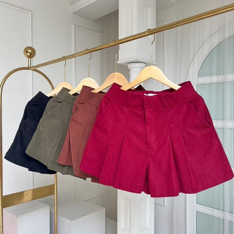 YG Shop l กางเกงขาสั้นลูกฟูก ผ้านิ่ม ใส่สบาย ทรงสวย เรียบง่ายแต่ดูแพง แมทช์ง่าย ผู้หญิง สไตล์เกาหลี 