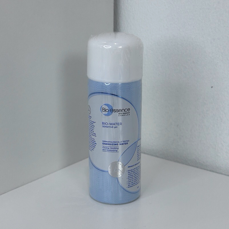 Bio-essence Bio-Water Energizing Water สเปย์น้ำแร่ ล็อคเมคอัพ (30 ml.)