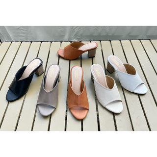 Ajw 06 รองเท้าแฟชั่นส้นแม็กซี่สูง by GOODDY รุ่น หน้าสวมทรงเ…