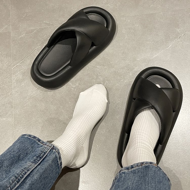 Koimoi รองเท้าแตะแฟชั่น สายรัดดีไซน์ไม่ซ้ำใคร มี 5 สีให้เลือก พื้นรองเท้านุ่มสวมใส่สบายมาก ราคาดีขนาดนี้ ห้ามพลาด