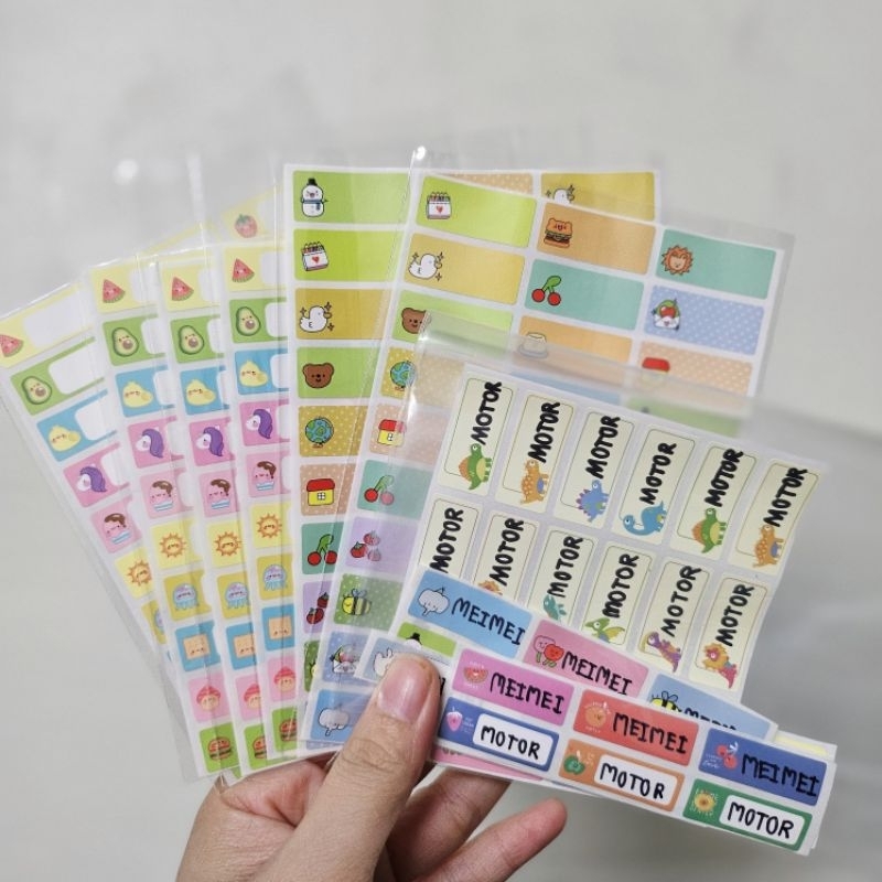 สติ๊กเกอร์เขียนชื่อกันน้ำ ลายการ์ตูน ติดของใช้เด็กอนุบาล 14ชิ้น/แผ่น