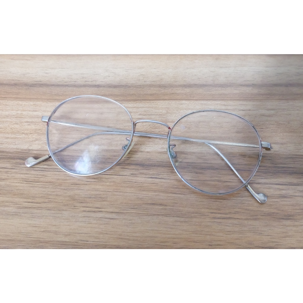 แว่น P (L) a.y B (0) Y Size 52/18 123mm สีเงิน