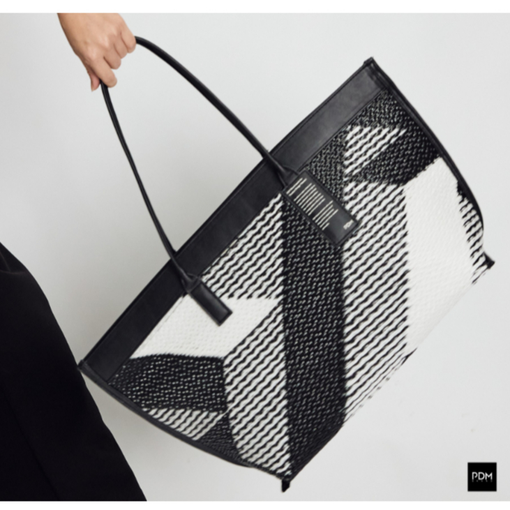 PDM กระเป๋าถือ Hand Bag Montreal