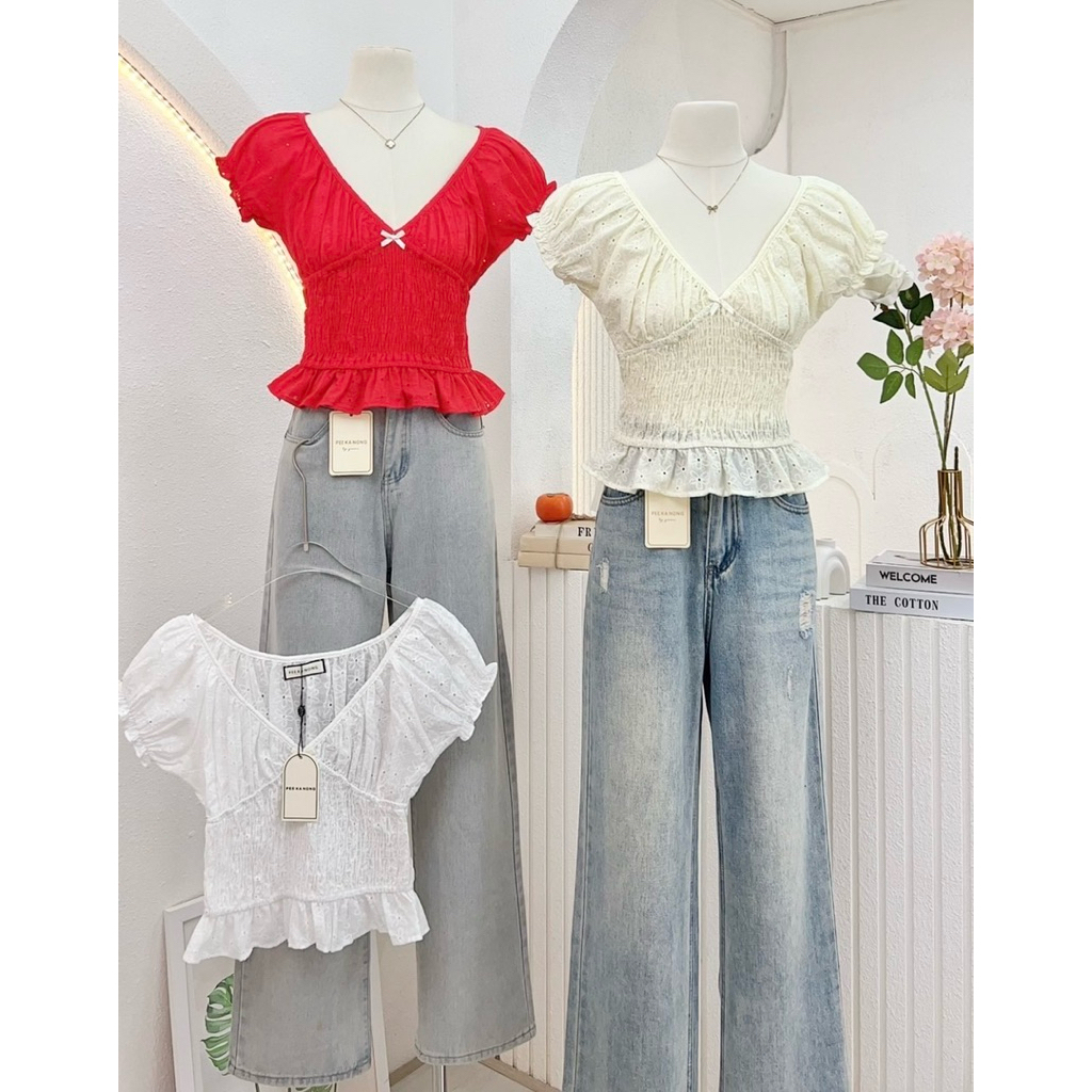 NN670 เสื้อครอปแขนตุ๊กตาคอวี ผ้าปักฉลุ Peekanong🌷